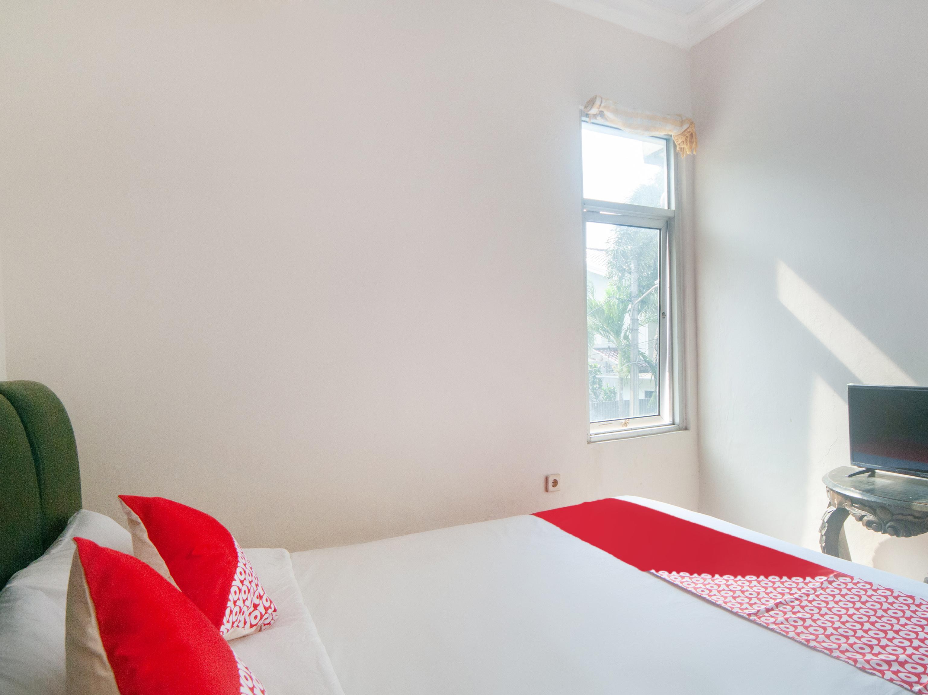 Oyo 2256 Danysa Guesthouse جاكرتا المظهر الخارجي الصورة