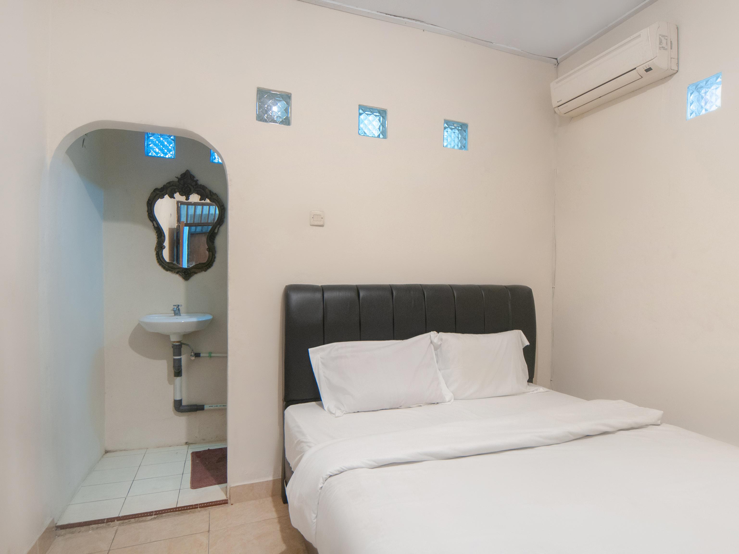 Oyo 2256 Danysa Guesthouse جاكرتا المظهر الخارجي الصورة