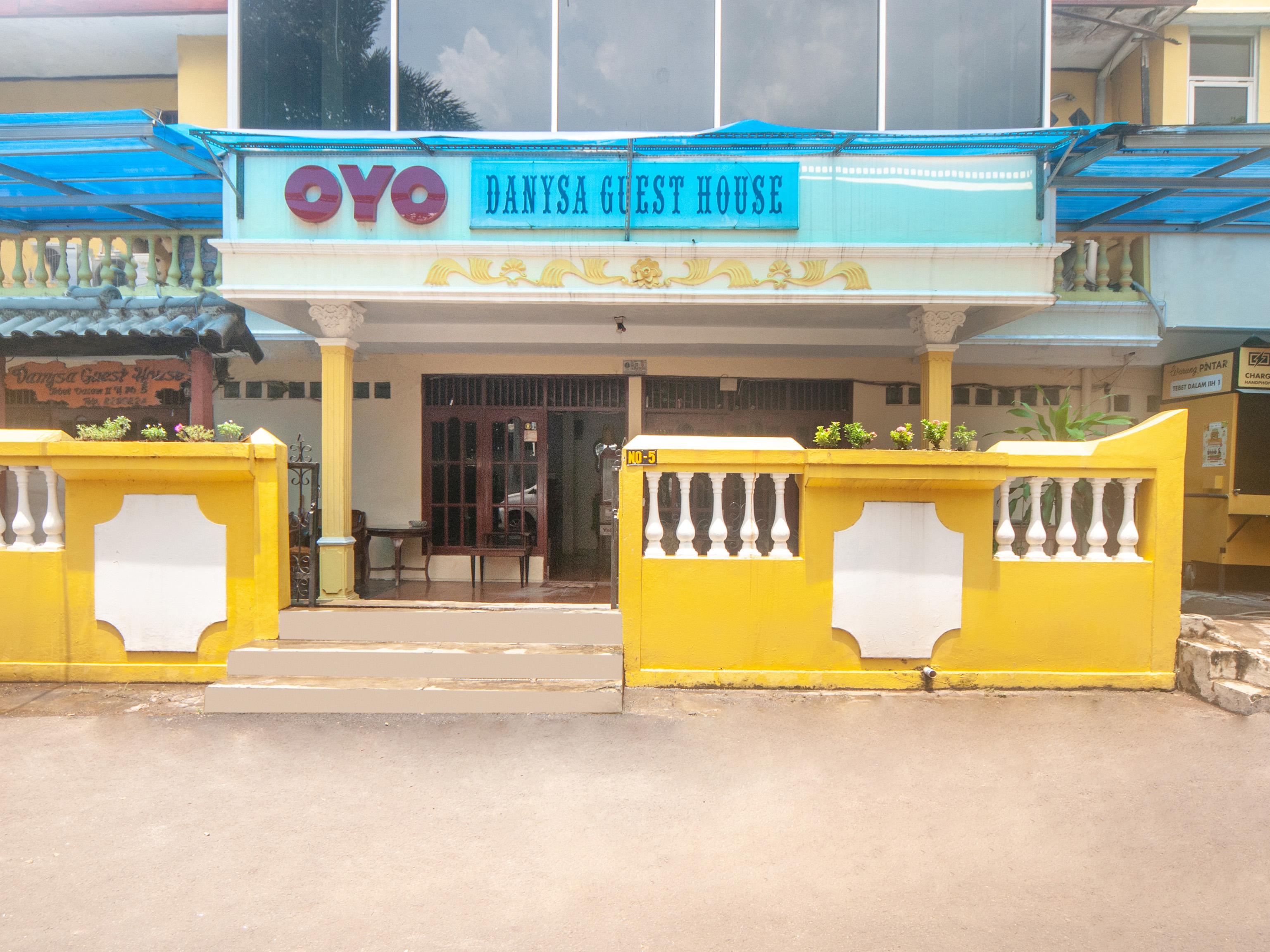 Oyo 2256 Danysa Guesthouse جاكرتا المظهر الخارجي الصورة