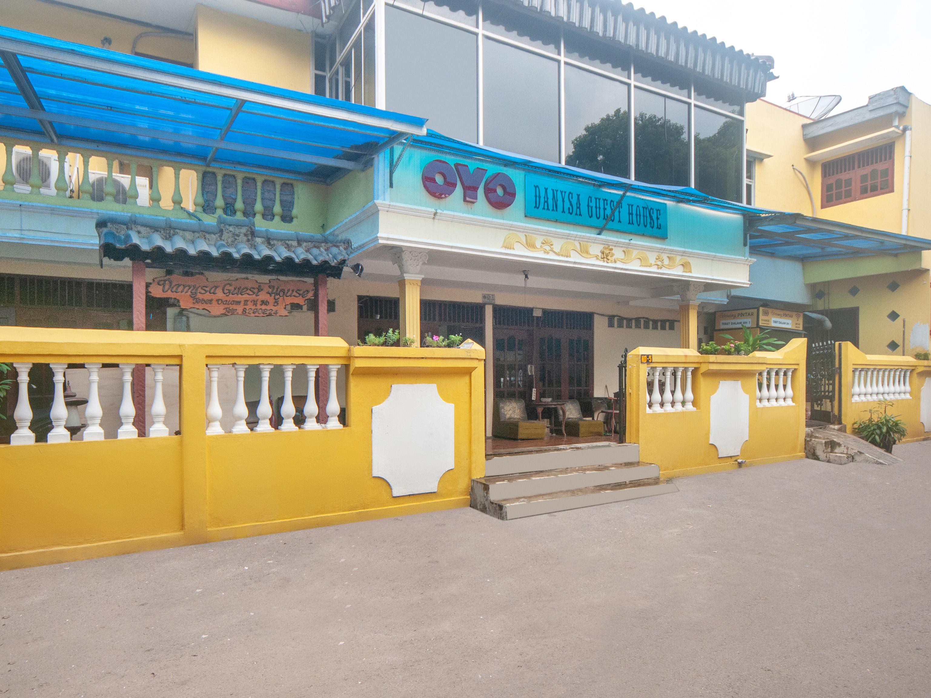 Oyo 2256 Danysa Guesthouse جاكرتا المظهر الخارجي الصورة