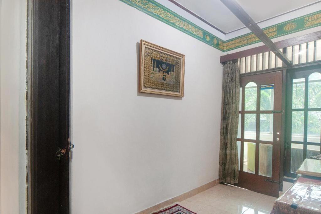 Oyo 2256 Danysa Guesthouse جاكرتا المظهر الخارجي الصورة